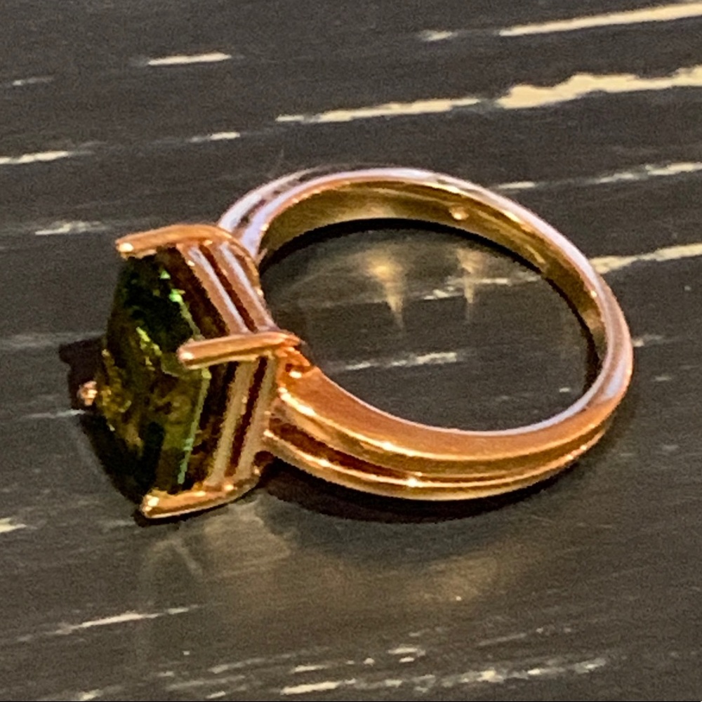 Imitation Peridot Yellow Tone Fashion Ring - Picture 3 of 7